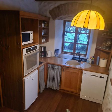 Linnumaja Guesthouse Uulu Exteriör bild
