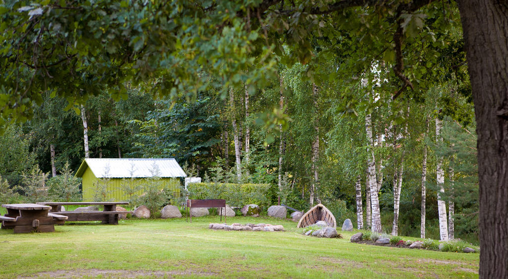 Linnumaja Guesthouse Uulu Exteriör bild
