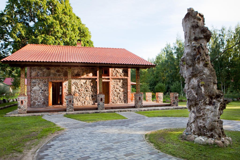 Linnumaja Guesthouse Uulu Exteriör bild