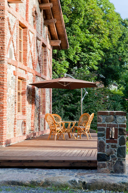 Linnumaja Guesthouse Uulu Exteriör bild